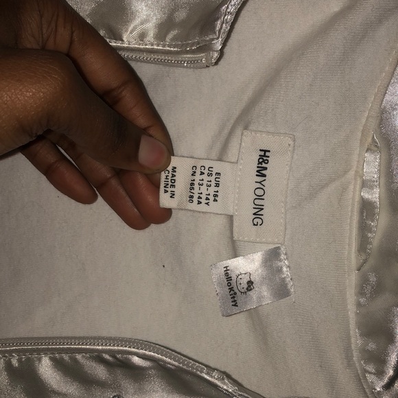 Hello Kitty H&M jacket - Picture 3 of 4